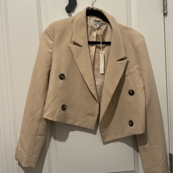 Crescent, blazer skirt set size medium. Nude. NWT. - Picture 2 of 5